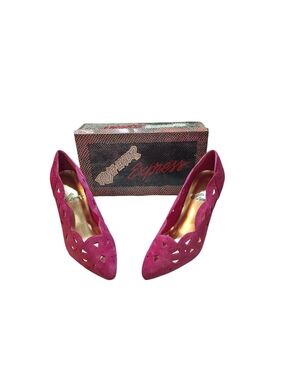 Women's Pink Suede Pointed-Toe Heels
